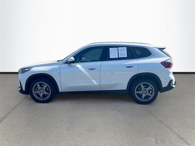 Photo of 2023 Alpine White BMW X1
