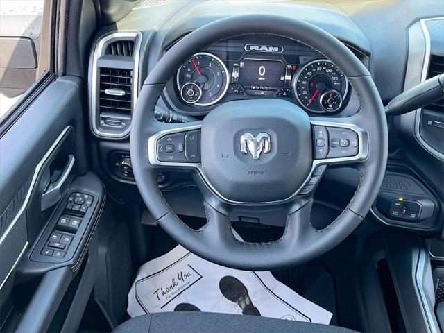 Photo of 2025 Diamond Black Crystal Pearlcoat RAM 2500