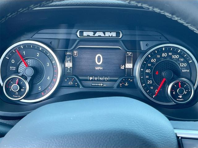 Photo of 2025 Diamond Black Crystal Pearlcoat RAM 2500