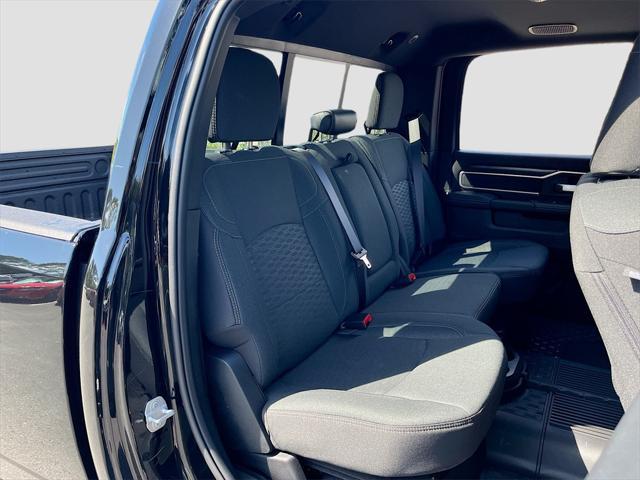Photo of 2025 Diamond Black Crystal Pearlcoat RAM 2500