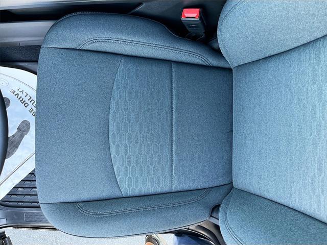 Photo of 2025 Diamond Black Crystal Pearlcoat RAM 2500