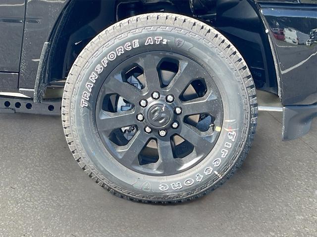 Photo of 2025 Diamond Black Crystal Pearlcoat RAM 2500