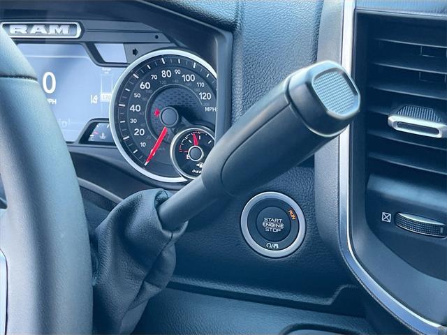 Photo of 2025 Diamond Black Crystal Pearlcoat RAM 2500