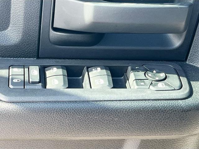 Photo of 2025 Granite Crystal Metallic Clearcoat RAM 2500