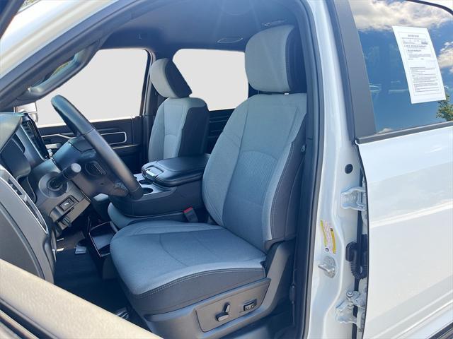 Photo of 2024 Bright White Clearcoat RAM 2500