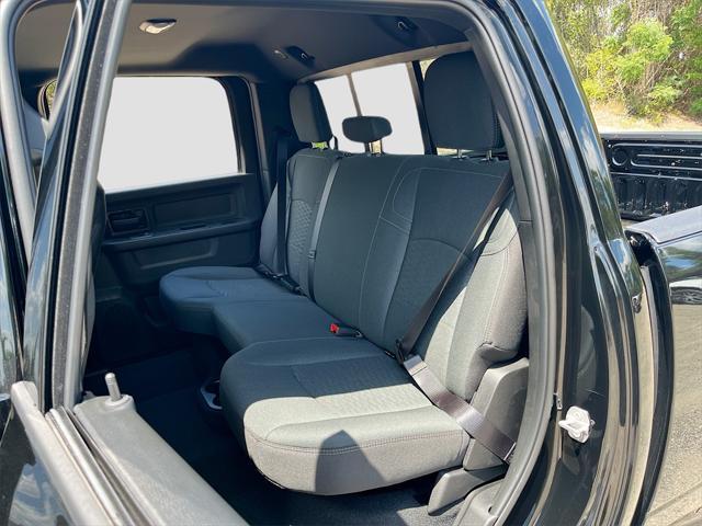 Photo of 2025 Diamond Black Crystal Pearlcoat RAM 2500
