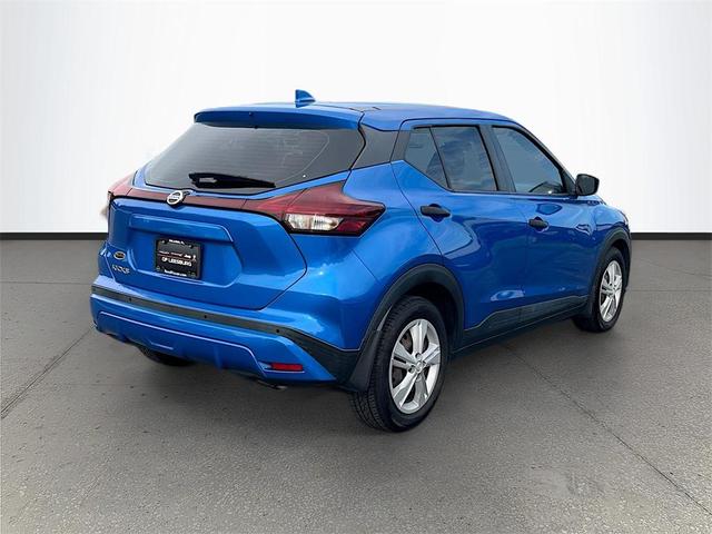 Photo of 2021 Electric Blue Metallic Nissan Kicks