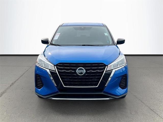 Photo of 2021 Electric Blue Metallic Nissan Kicks