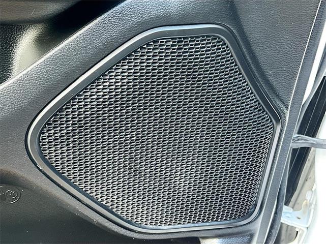 Photo of 2022 Bright White Clearcoat RAM 1500