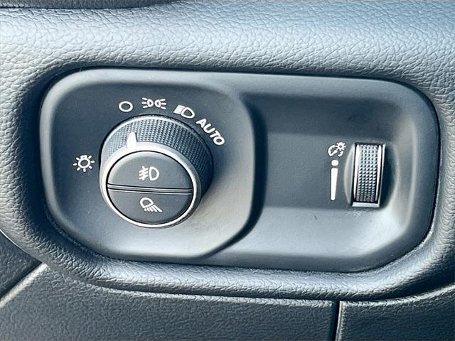 Photo of 2025 Bright White Clearcoat RAM 2500