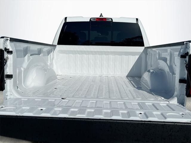 Photo of 2025 Bright White Clearcoat RAM 1500