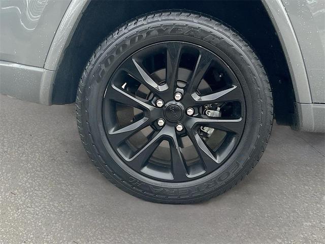 Photo of 2021 Sting-Gray Clearcoat Jeep Grand Cherokee