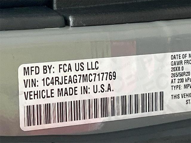 Photo of 2021 Sting-Gray Clearcoat Jeep Grand Cherokee
