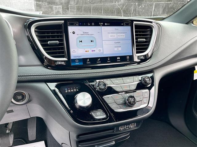 Photo of 2025 Red Hot Pearlcoat Chrysler Pacifica Hybrid