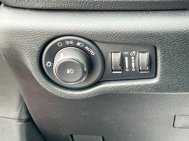 Photo of 2025 Red Hot Pearlcoat Chrysler Pacifica Hybrid