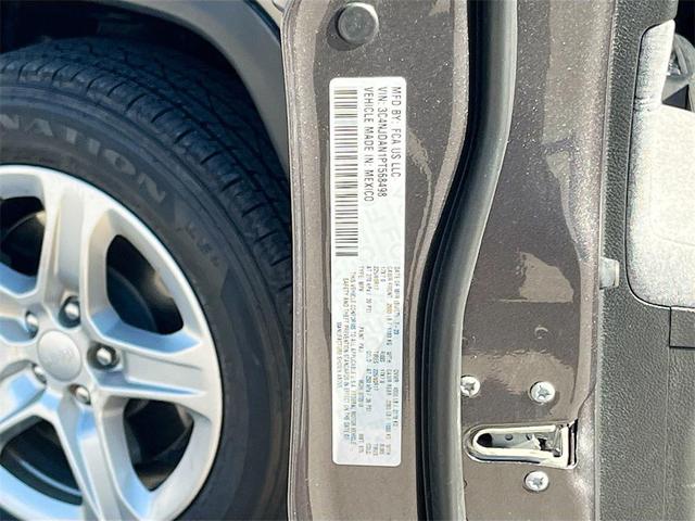 Photo of 2023 Granite Crystal Metallic Clearcoat Jeep Compass