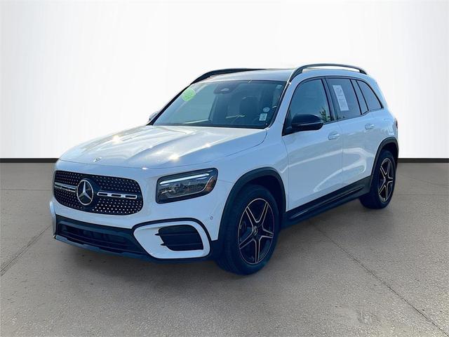 Photo of 2024 Polar White Mercedes-Benz GLB 250