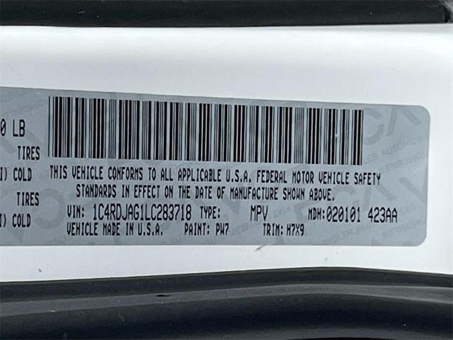 Photo of 2020 White Knuckle Clearcoat Dodge Durango