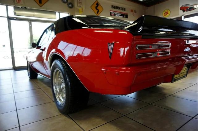Photo of 1968 Black Pontiac Firebird