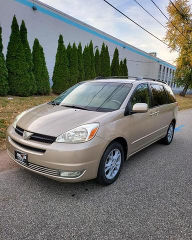 2004 Toyota Sienna