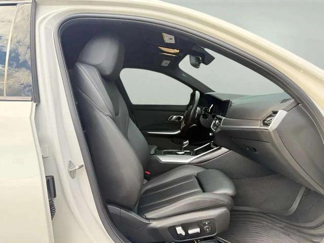 Photo of 2020 Alpine White BMW M340