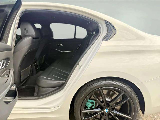 Photo of 2020 Alpine White BMW M340