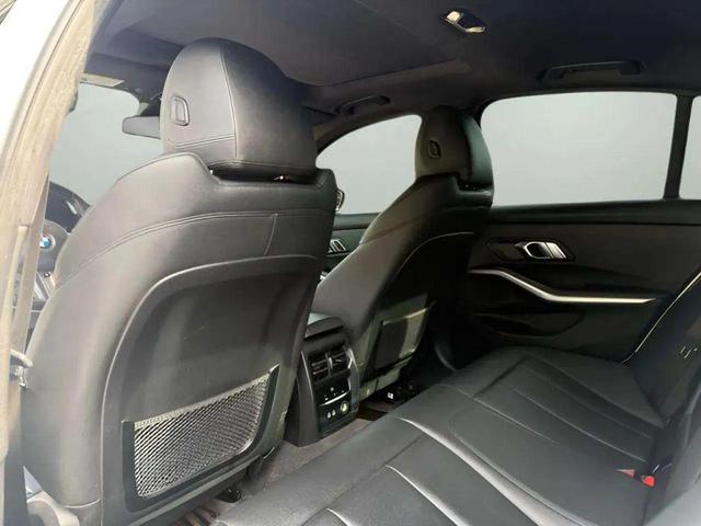 Photo of 2020 Alpine White BMW M340