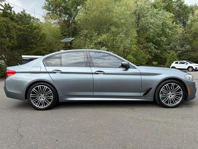 Photo of 2020 Blue BMW 540