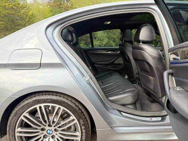 Photo of 2020 Blue BMW 540