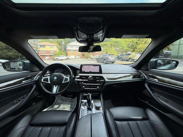 Photo of 2020 Blue BMW 540