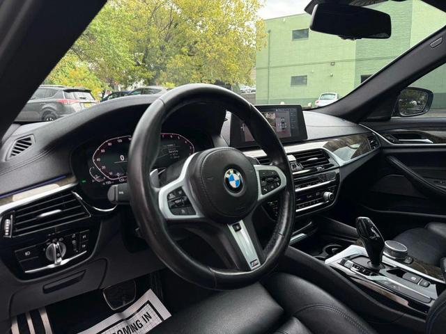 Photo of 2020 Blue BMW 540