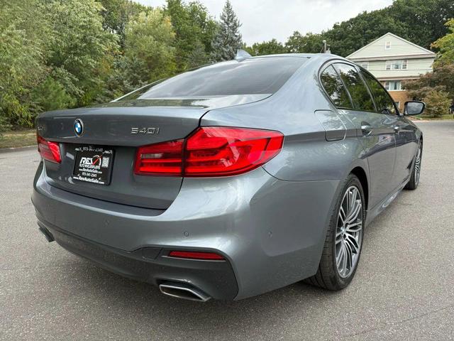 Photo of 2020 Blue BMW 540