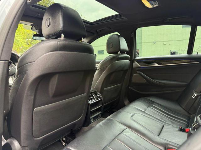 Photo of 2020 Blue BMW 540