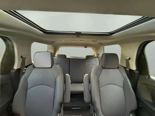 Photo of 2016 Iridium Metallic GMC Acadia