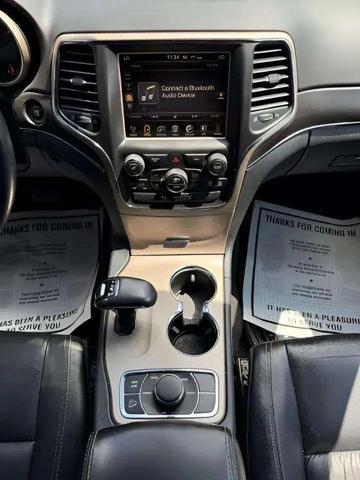 Photo of 2015 Brilliant Black Crystal Pearlcoat Jeep Grand Cherokee