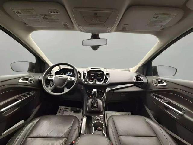 Photo of 2015 Tuxedo Black Ford Escape