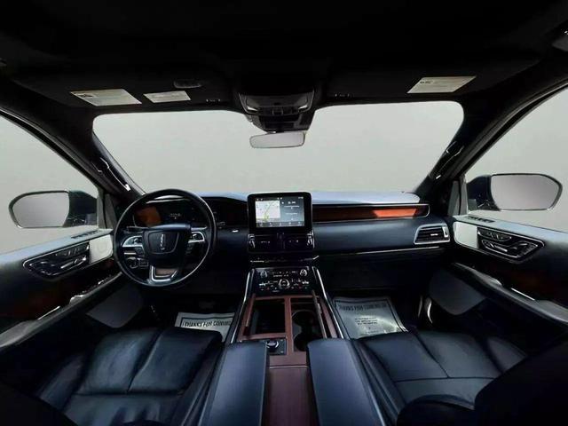 Photo of 2018 Black Velvet Lincoln Navigator