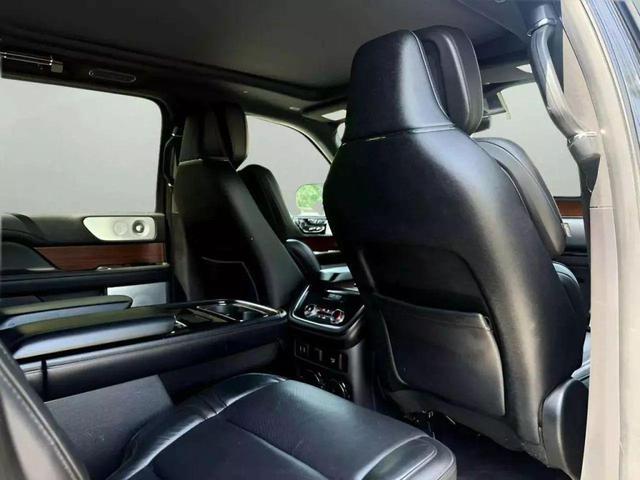 Photo of 2018 Black Velvet Lincoln Navigator