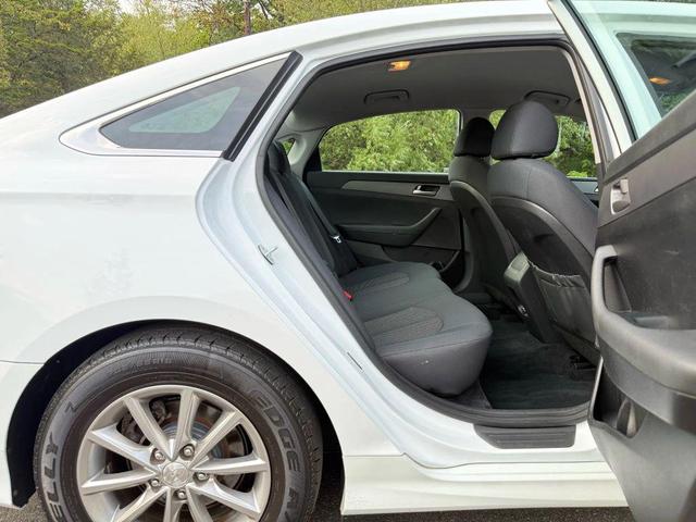 Photo of 2018 Quartz White Pearl Hyundai SONATA