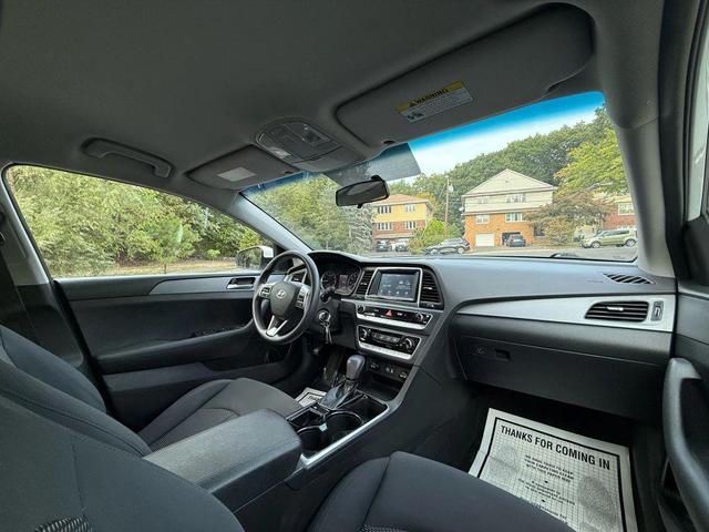 Photo of 2018 Quartz White Pearl Hyundai SONATA