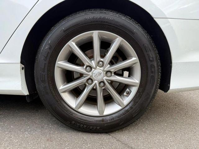 Photo of 2018 Quartz White Pearl Hyundai SONATA