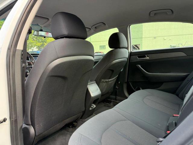 Photo of 2018 Quartz White Pearl Hyundai SONATA