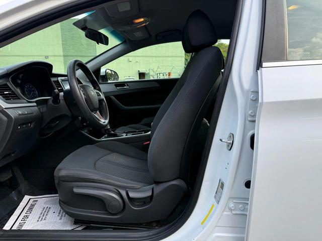 Photo of 2018 Quartz White Pearl Hyundai SONATA