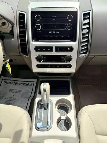 Photo of 2008 Vapor Silver Metallic Ford Edge