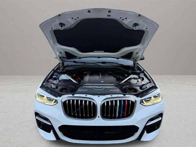 Photo of 2020 Alpine White BMW X4