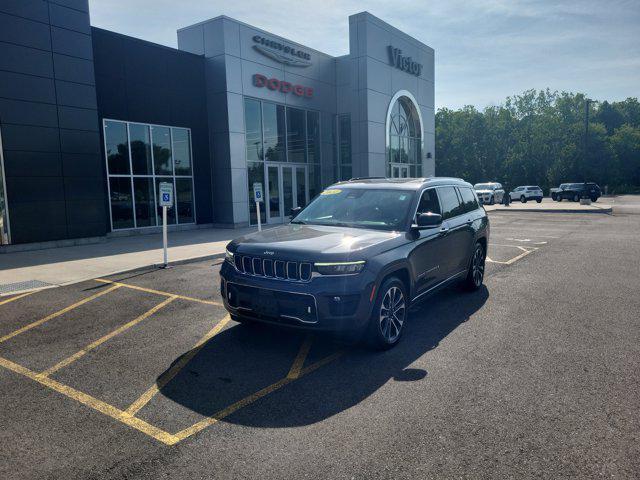 Photo of 2022 Baltic Gray Metallic Clearcoat Jeep Grand Cherokee L