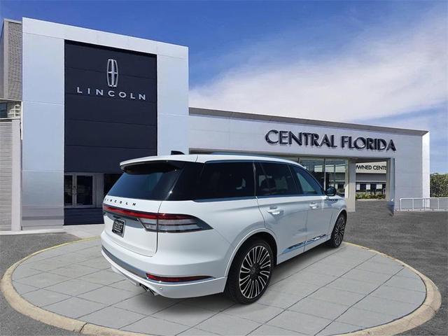 Photo of 2025 White Metallic Lincoln Aviator