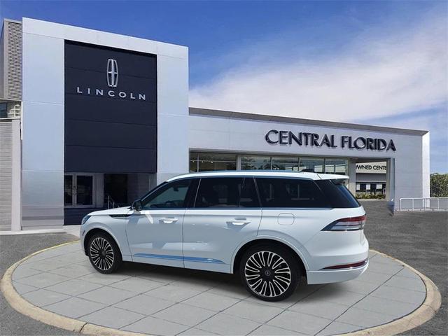 Photo of 2025 White Metallic Lincoln Aviator