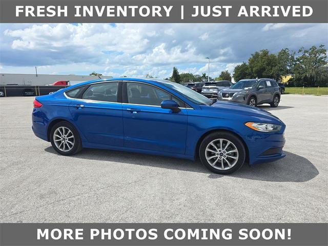 Photo of 2017 Lightning Blue Ford Fusion