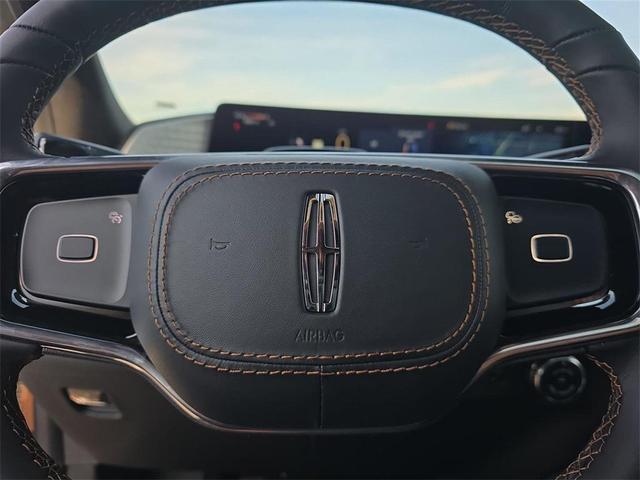 Photo of 2025 Copper Lincoln Navigator